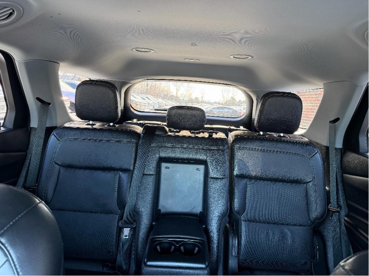 2021 Ford Explorer Limited Hybrid Photo