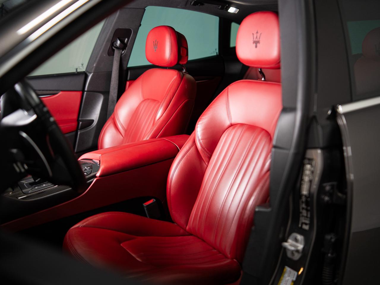 2017 Maserati Levante S | CARBON PKG | HARMAN KARDON | PANO Photo