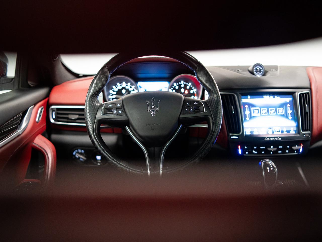 2017 Maserati Levante S | CARBON PKG | HARMAN KARDON | PANO Photo