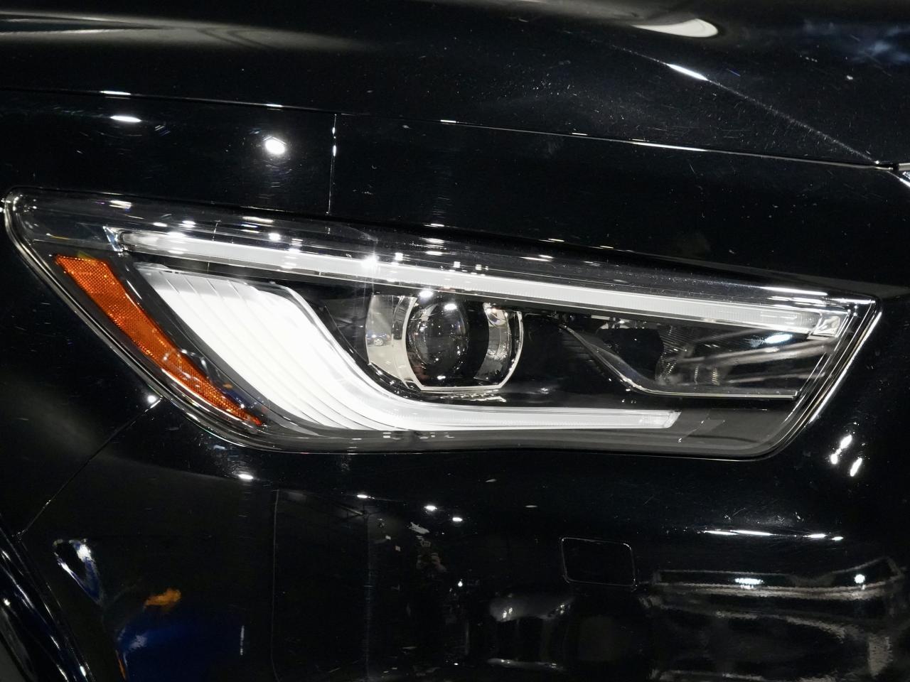 2024 Infiniti QX80 LUXE/7-PASS/ROOF/BOSE/360 CAM/DRIVE ASSIST/1OWNER Photo3