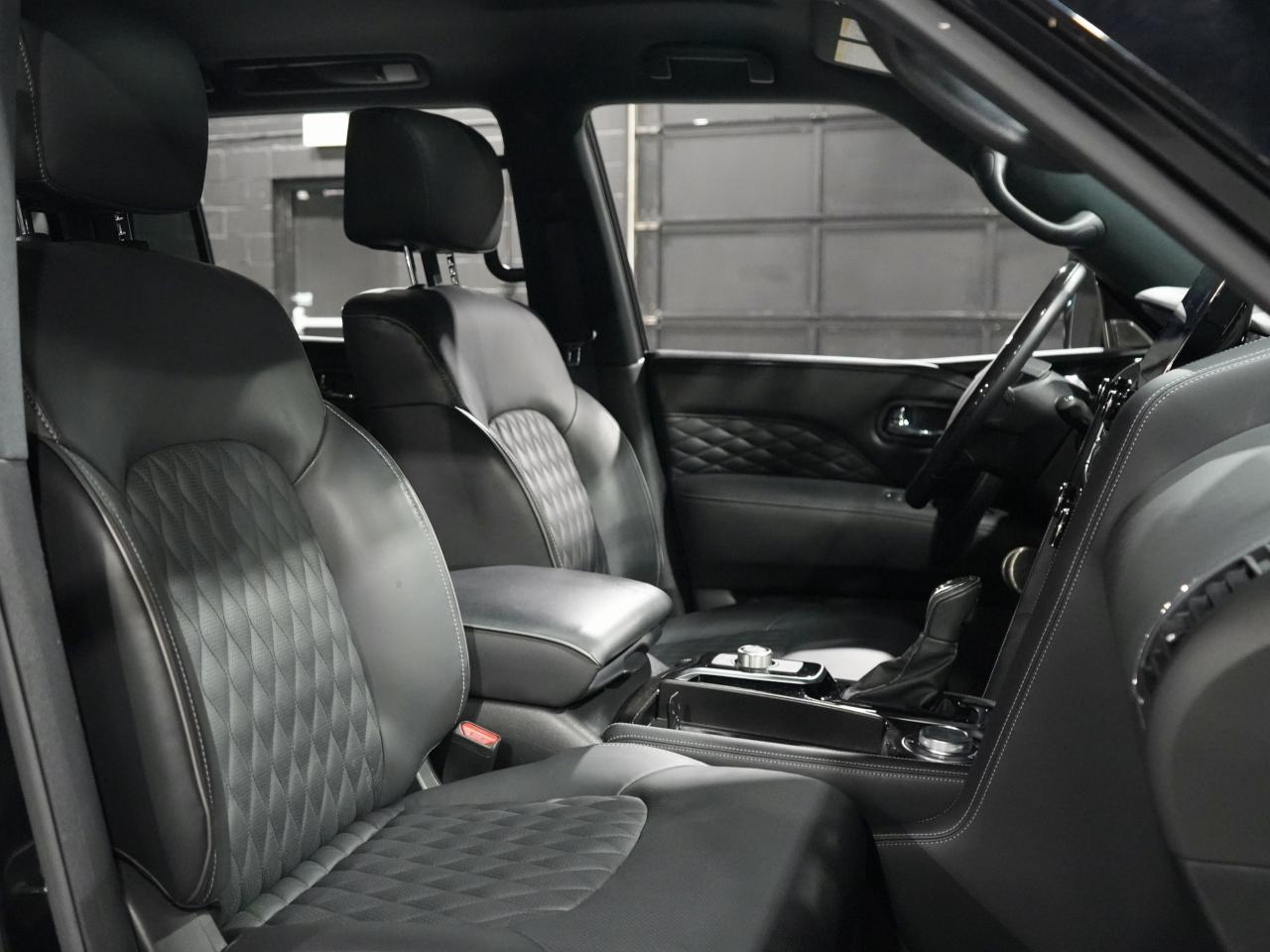 2024 Infiniti QX80 LUXE 7 PASS/ROOF/360 CAM/BOSE/REAR ENTERTAINMENT Photo