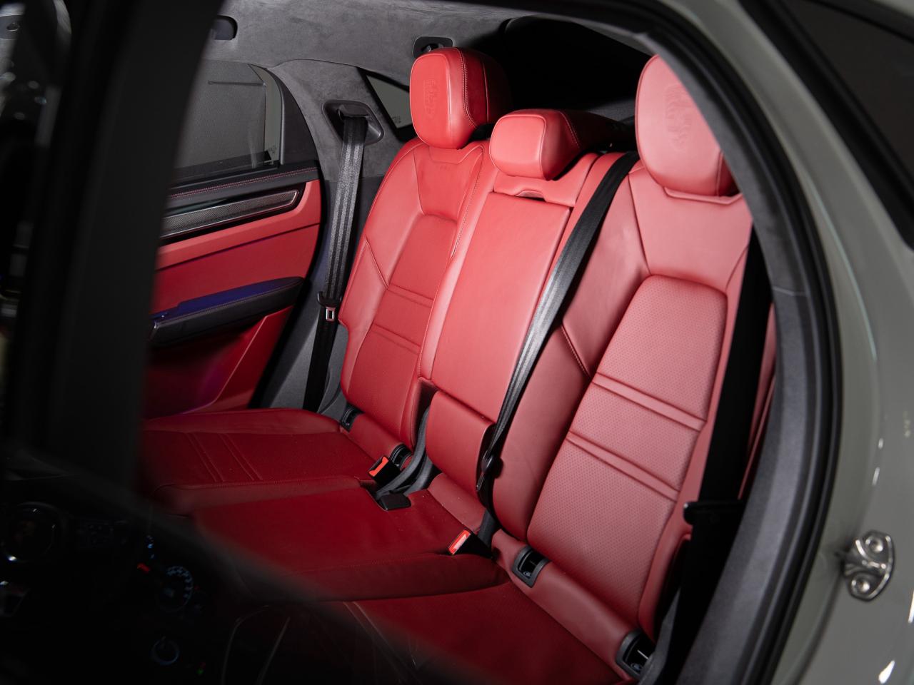 2020 Porsche Cayenne TURBO COUPE | PREMIUM PLUS PKG | 21 IN Photo