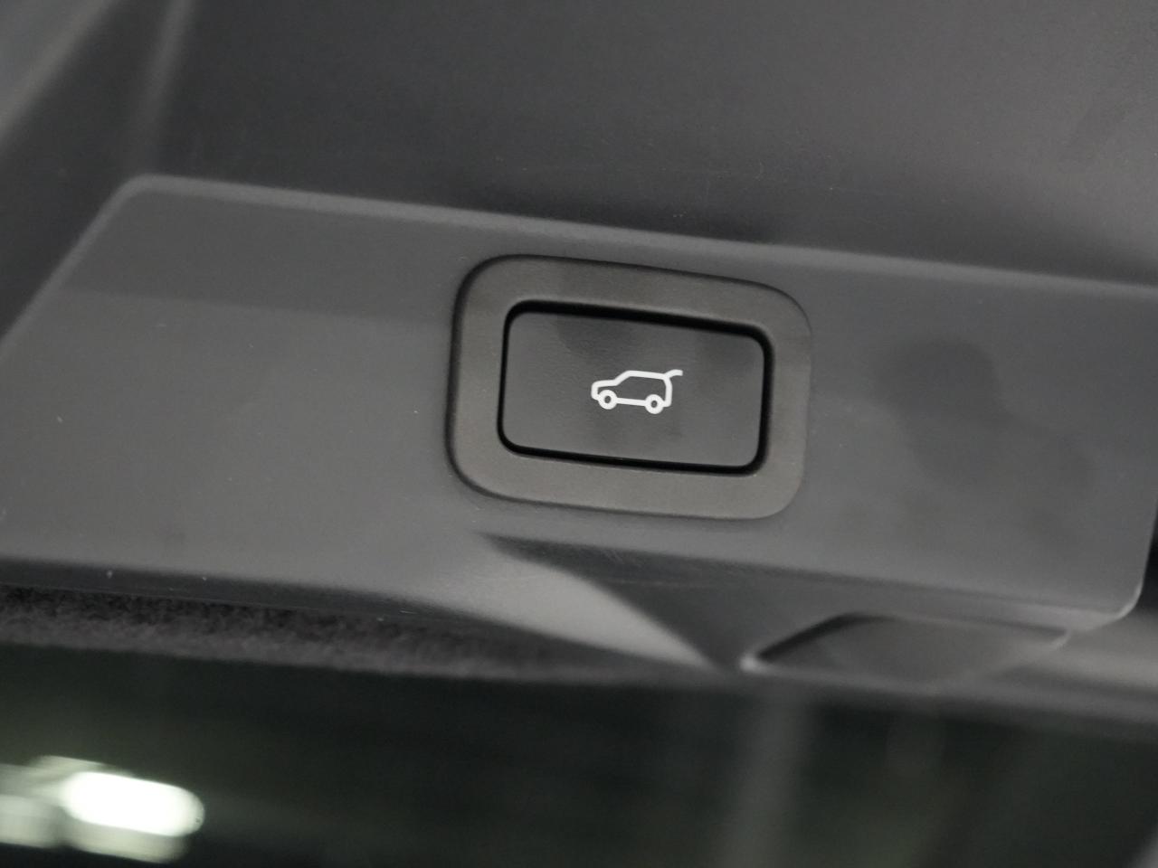 2022 Land Rover Range Rover Sport Supercharged SVR/PANO/360CAM/22 IN RIM/NO ACCIDENT Photo