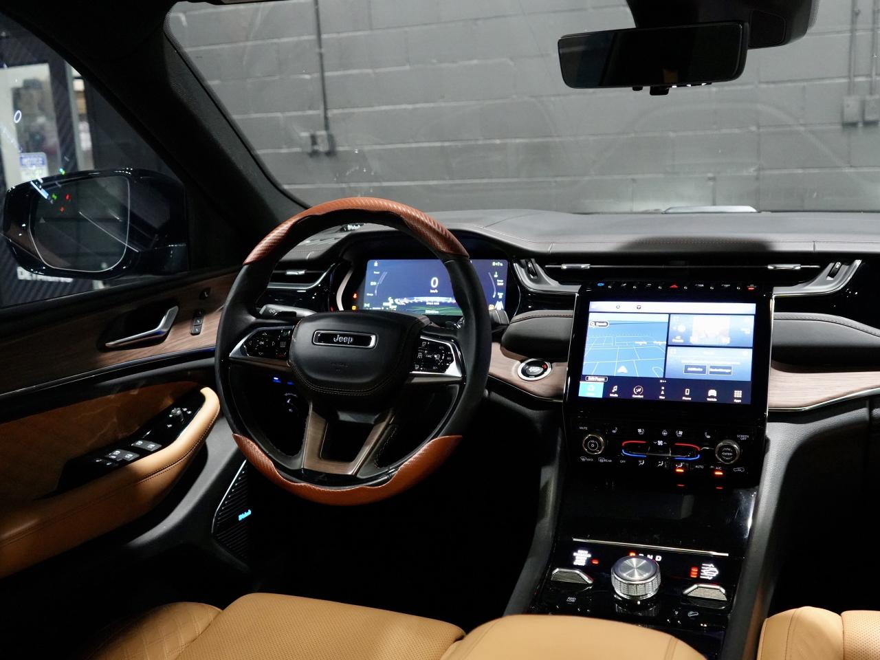 2023 Jeep Grand Cherokee 4xe Summit/PANO/HUD/360CAM/MASSAGE/NO ACCIDENT/1OWNER Photo