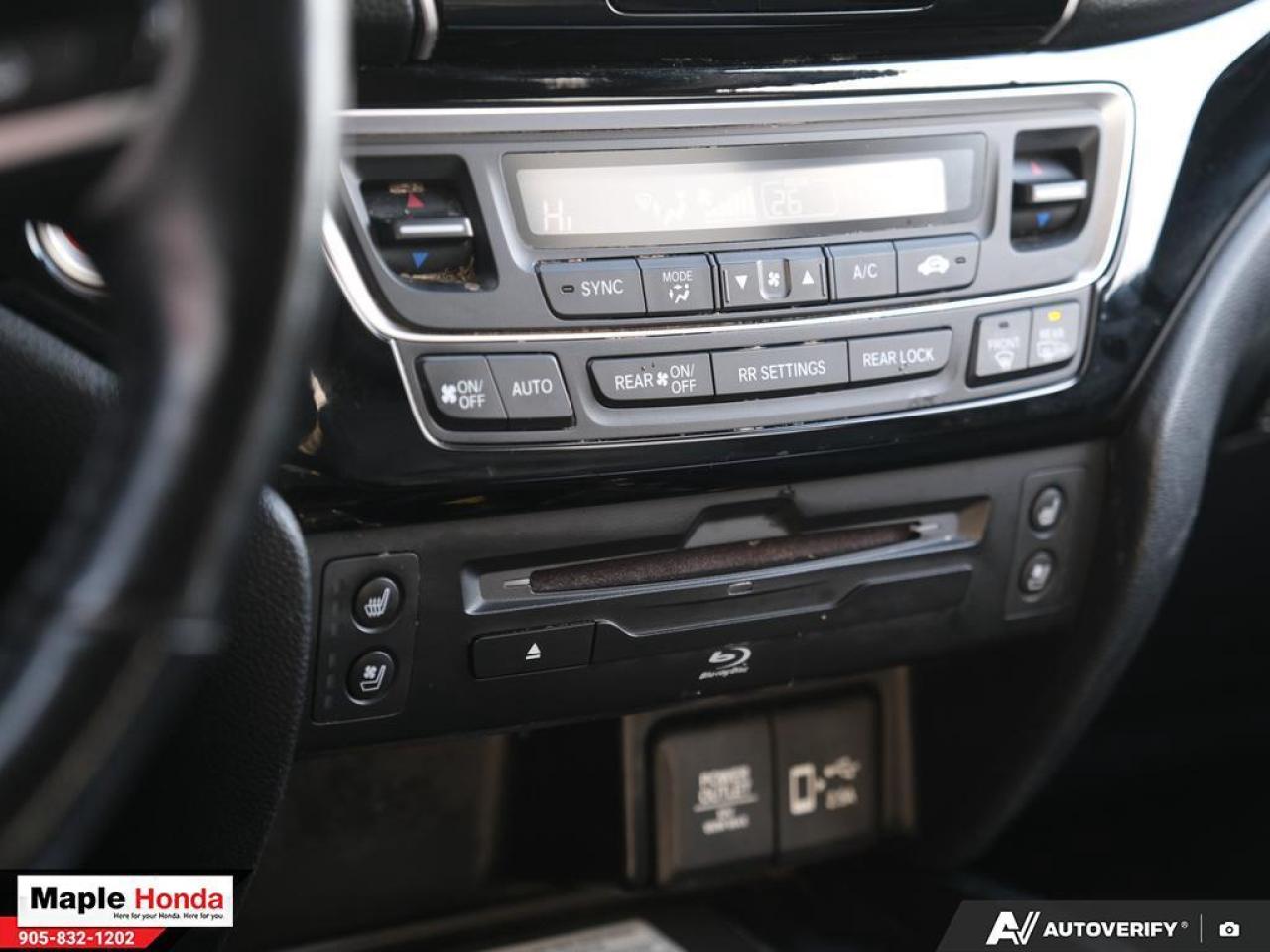 2021 Honda Pilot 7 Passenger| Navigation| Panoramic Roof| Heated Se Photo