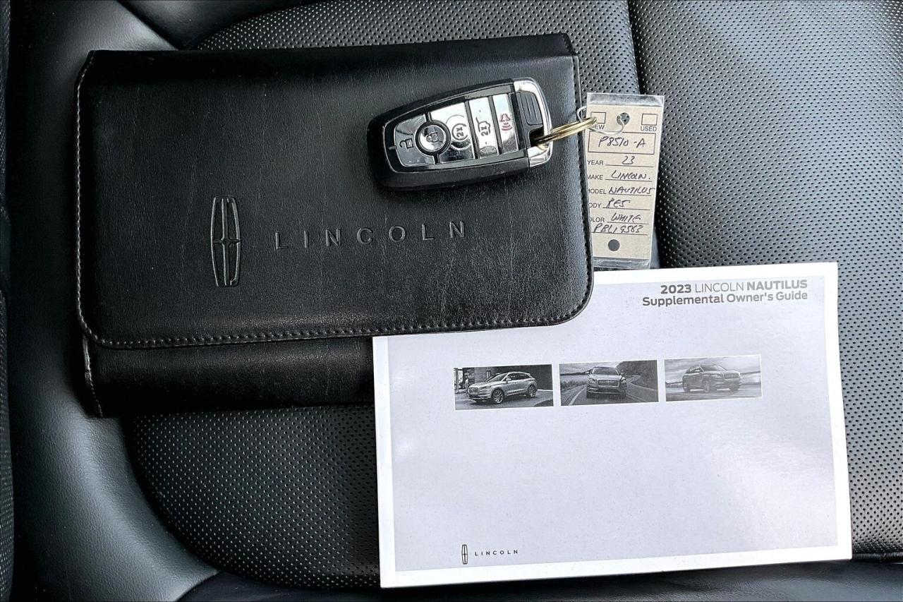 2023 Lincoln Nautilus Reserve | 201A | Vented Leather | Panoroof | AWD Photo