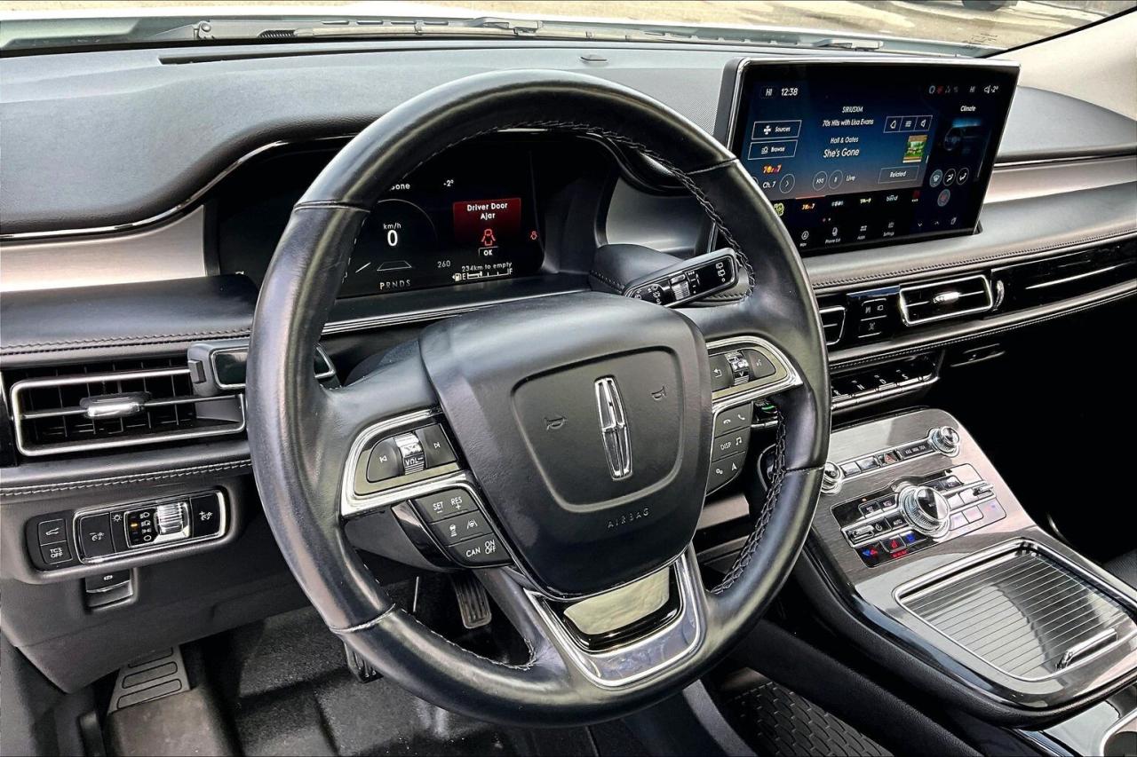 2023 Lincoln Nautilus Reserve | 201A | Vented Leather | Panoroof | AWD Photo
