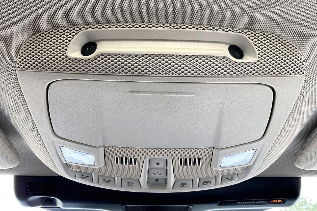 2023 Lincoln Nautilus Reserve | 201A | Vented Leather | Panoroof | AWD Photo