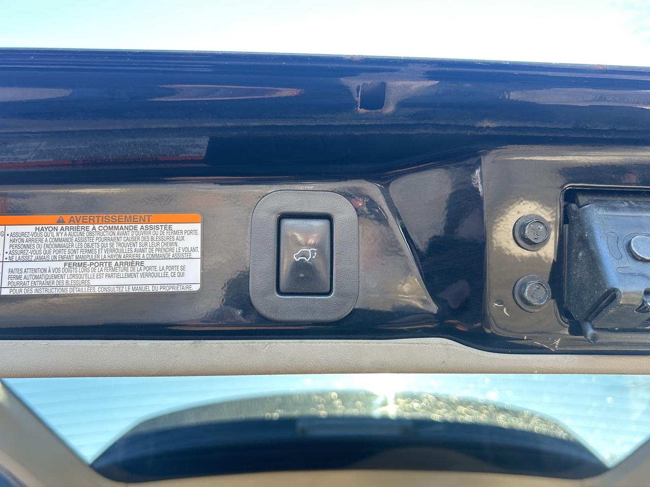 2017 Toyota Sienna CLEAN CARFAX, SUNROOF, HEATED LEATHER, BACK UP CAM - Photo #11