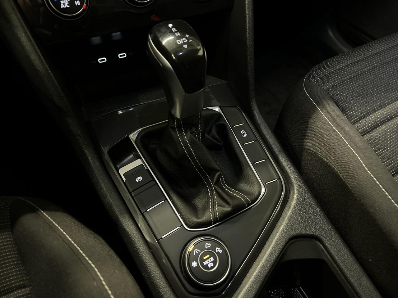 2024 Volkswagen Tiguan AWD | HTD SEATS | CARPLAY | ALLOYS | BLIND SPOT Photo