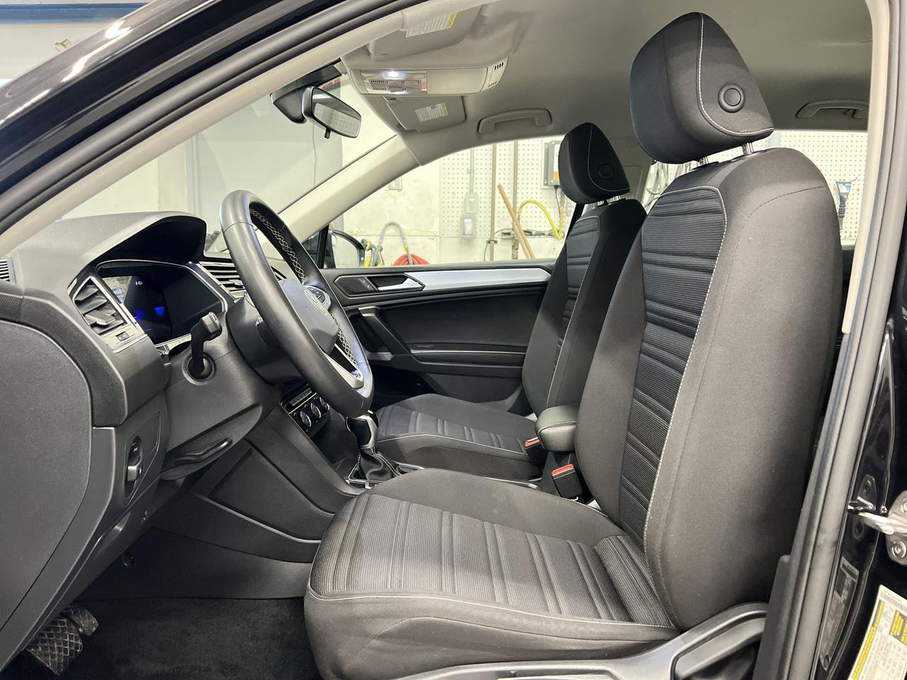 2024 Volkswagen Tiguan AWD | HTD SEATS | CARPLAY | ALLOYS | BLIND SPOT Photo