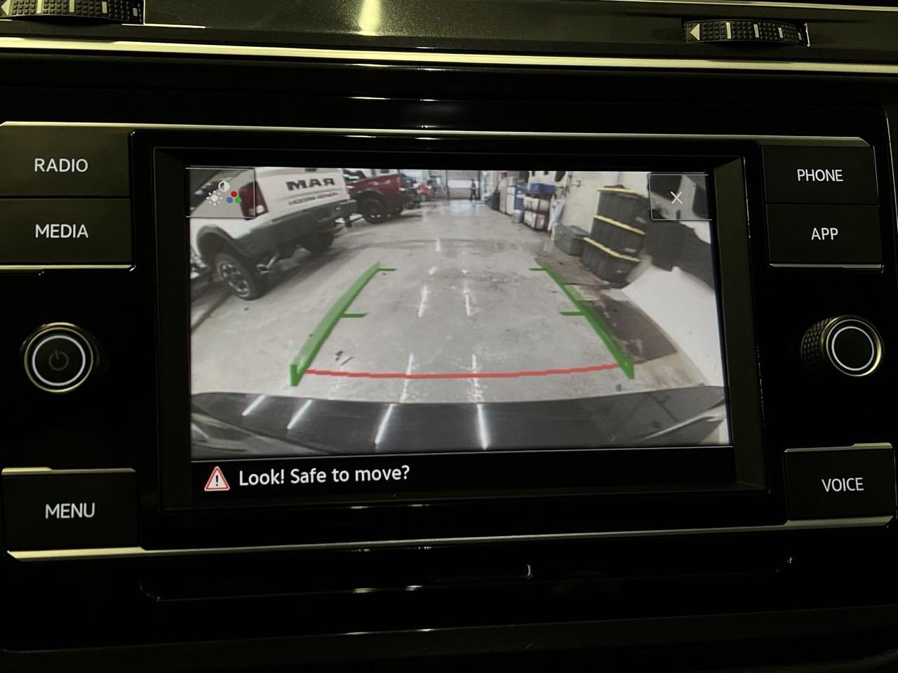 2024 Volkswagen Tiguan AWD | HTD SEATS | CARPLAY | ALLOYS | BLIND SPOT Photo