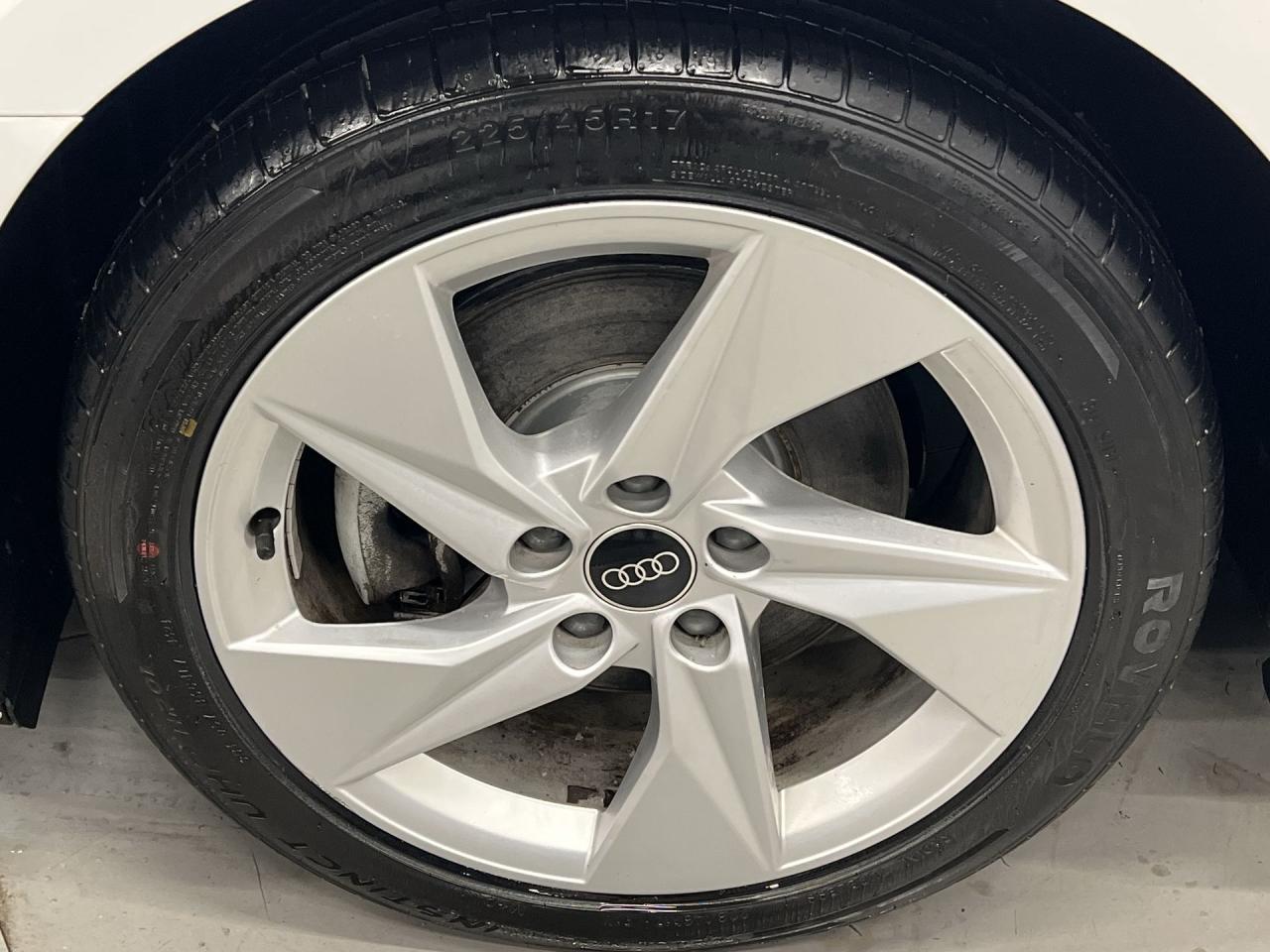 2023 Audi A3 AWD | HTD LEATHER | SUNROOF | CARPLAY | ALLOYS Photo