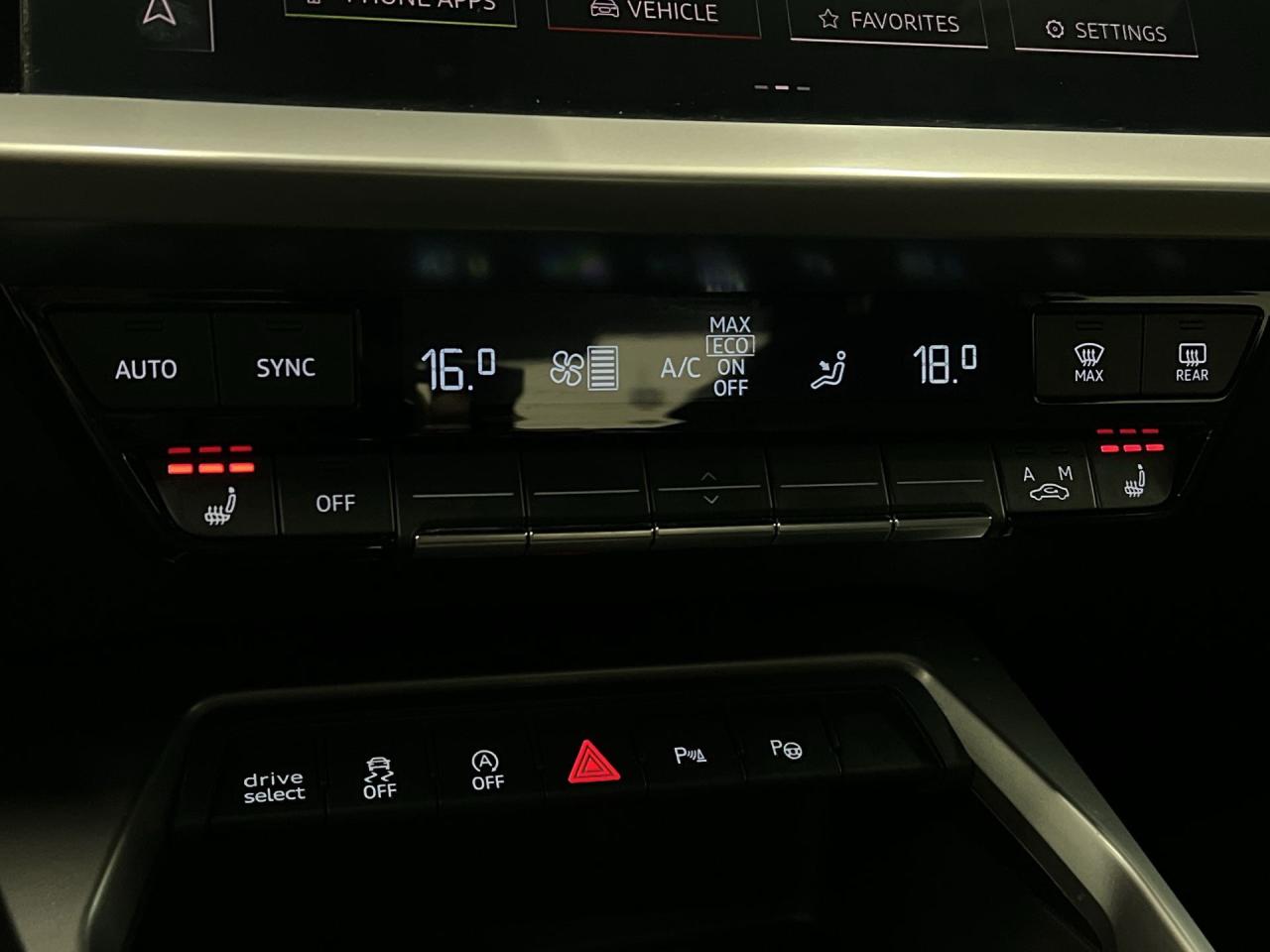 2023 Audi A3 AWD | HTD LEATHER | SUNROOF | CARPLAY | ALLOYS Photo