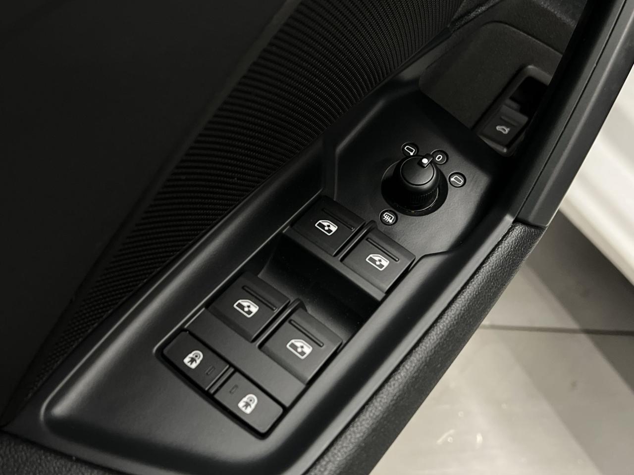 2023 Audi A3 AWD | HTD LEATHER | SUNROOF | CARPLAY | ALLOYS Photo