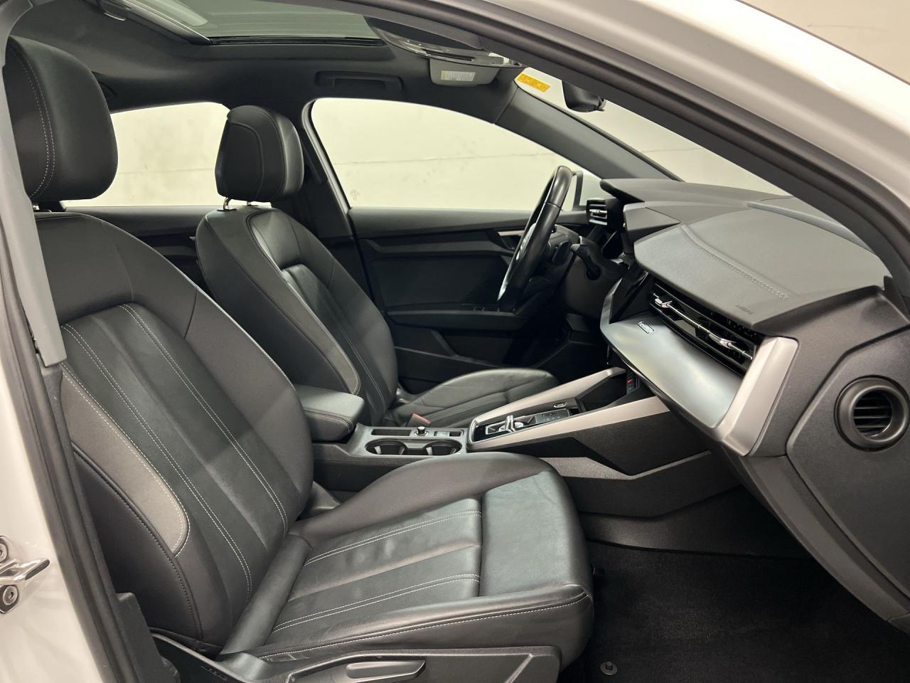 2023 Audi A3 AWD | HTD LEATHER | SUNROOF | CARPLAY | ALLOYS Photo
