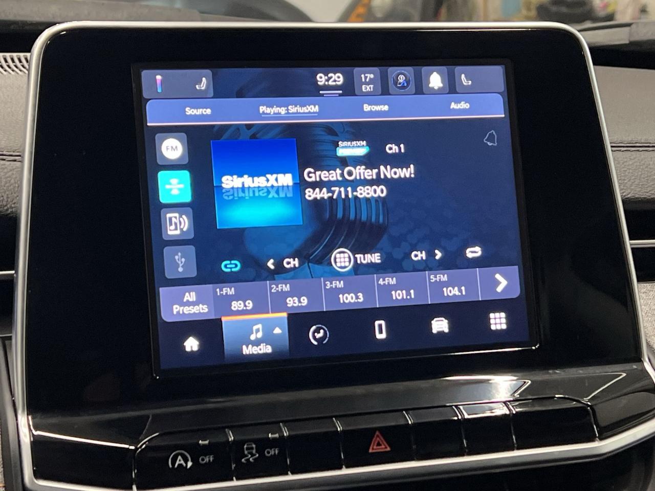 2022 Jeep Compass 4X4 | HTD SEATS | CARPLAY | ALLOYS | BLUETOOTH Photo