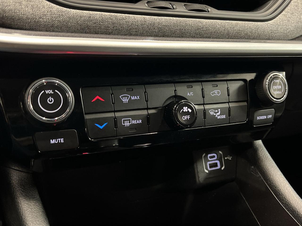 2022 Jeep Compass 4X4 | HTD SEATS | CARPLAY | ALLOYS | BLUETOOTH Photo