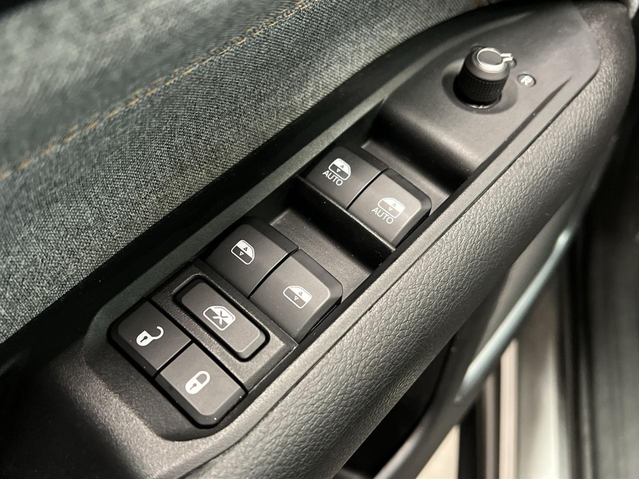 2022 Jeep Compass 4X4 | HTD SEATS | CARPLAY | ALLOYS | BLUETOOTH Photo