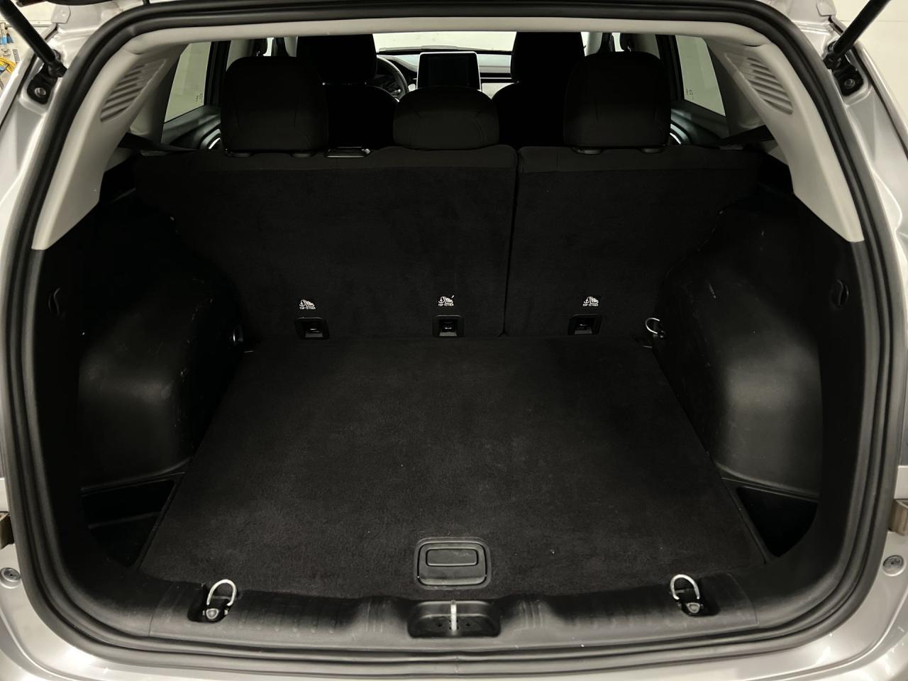 2022 Jeep Compass 4X4 | HTD SEATS | CARPLAY | ALLOYS | BLUETOOTH Photo