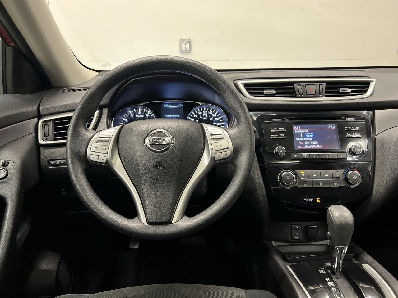 2015 Nissan Rogue SV AWD | PANO ROOF | HTD SEATS | REAR CAM | A/C Photo