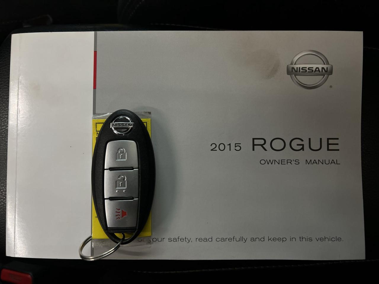 2015 Nissan Rogue SV AWD | PANO ROOF | HTD SEATS | REAR CAM | A/C Photo