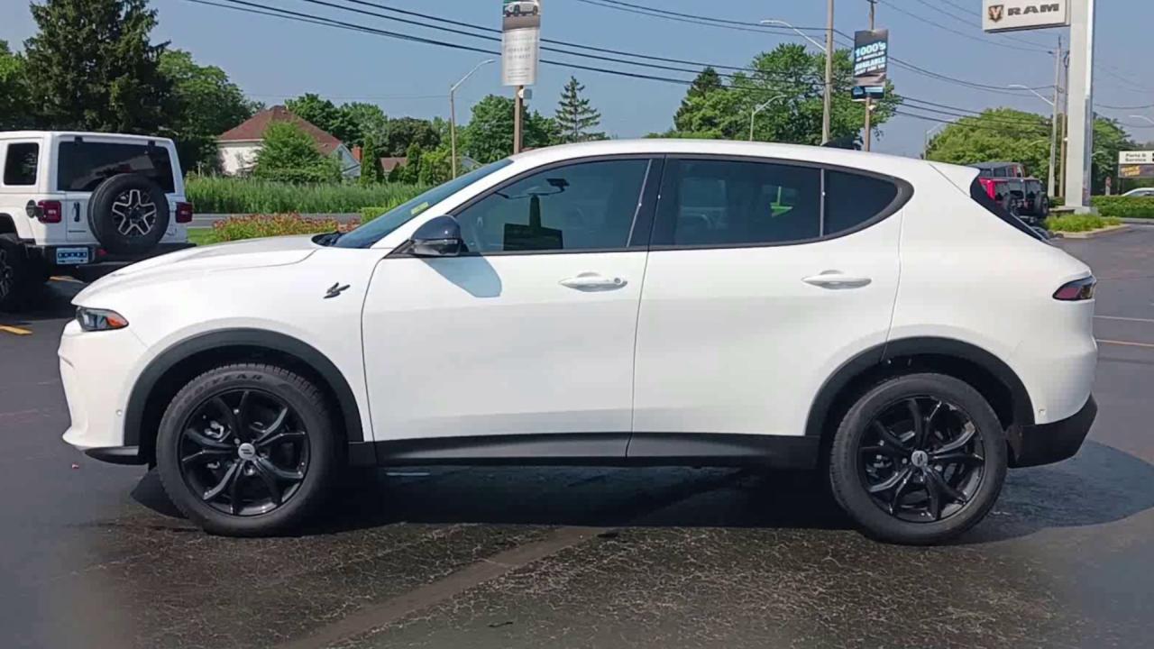 2025 Dodge Hornet GT AWD Photo