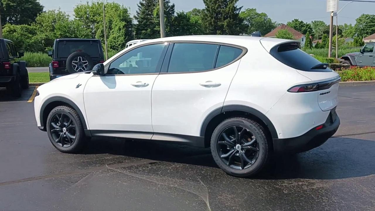 2025 Dodge Hornet GT AWD Photo