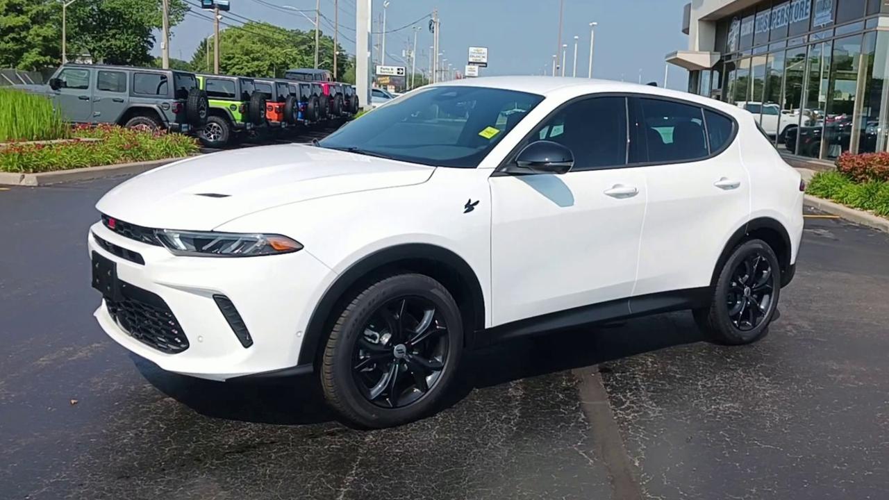 2025 Dodge Hornet GT AWD Photo