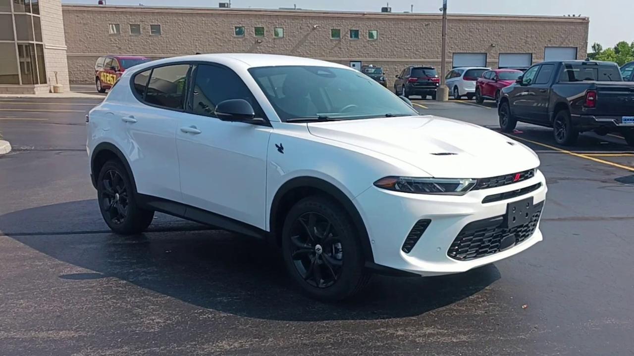 2025 Dodge Hornet GT AWD Photo