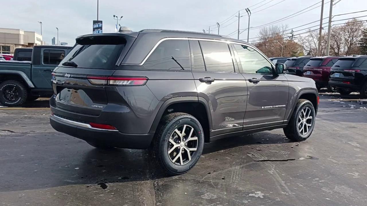 2025 Jeep Grand Cherokee LIMITED 4X4 Photo