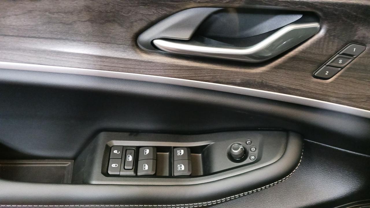 2025 Jeep Grand Cherokee LIMITED 4X4 Photo