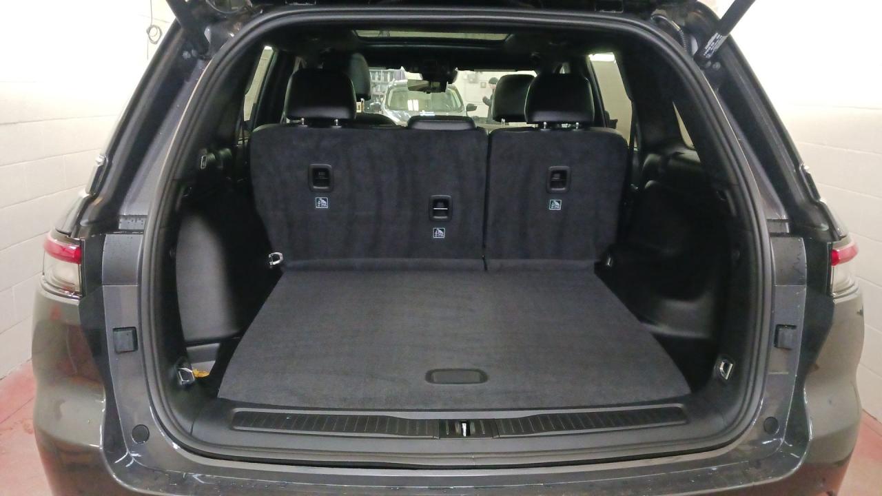 2025 Jeep Grand Cherokee LIMITED 4X4 Photo