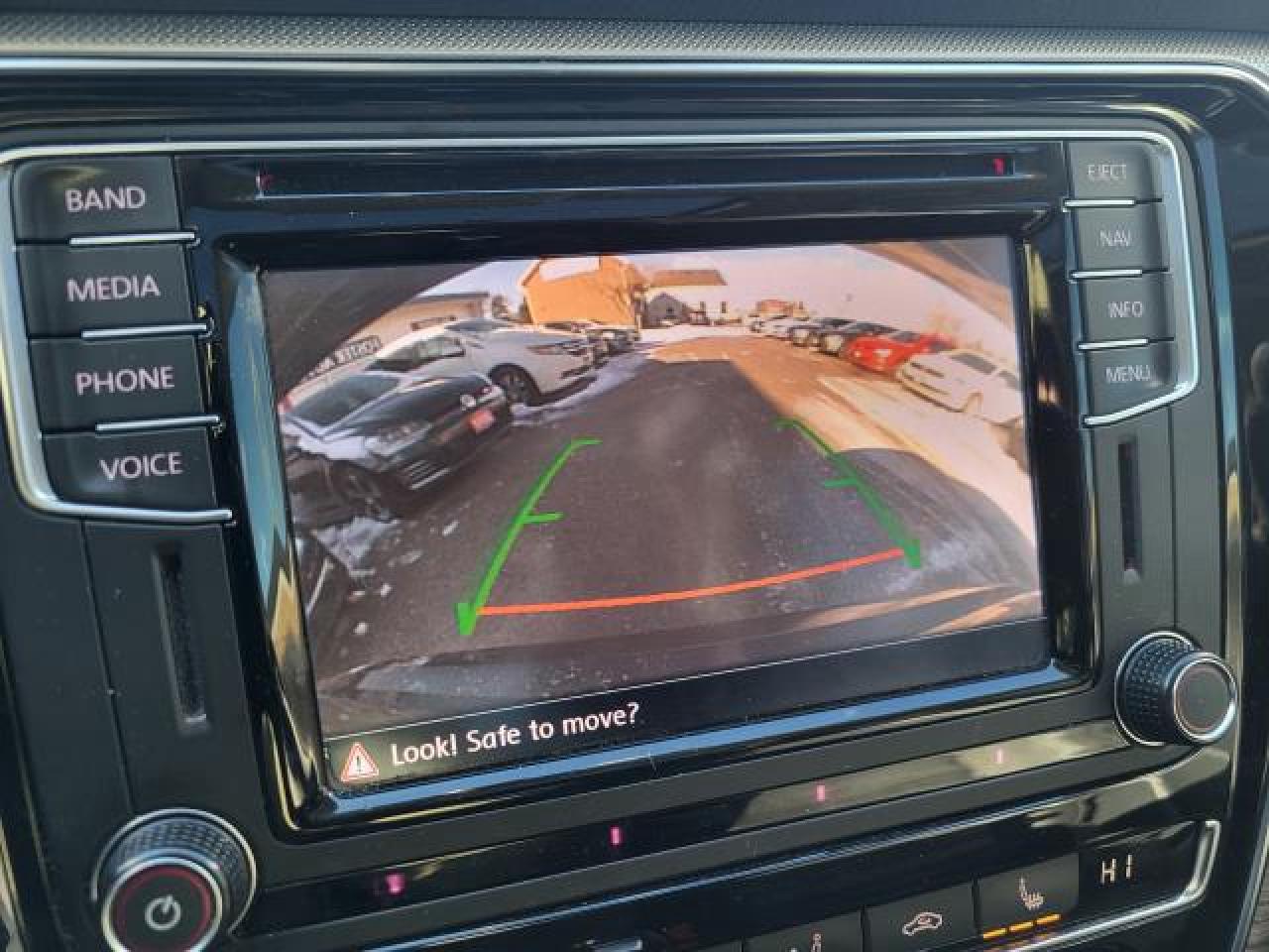 2016 Volkswagen Passat HIGHLINE Photo19