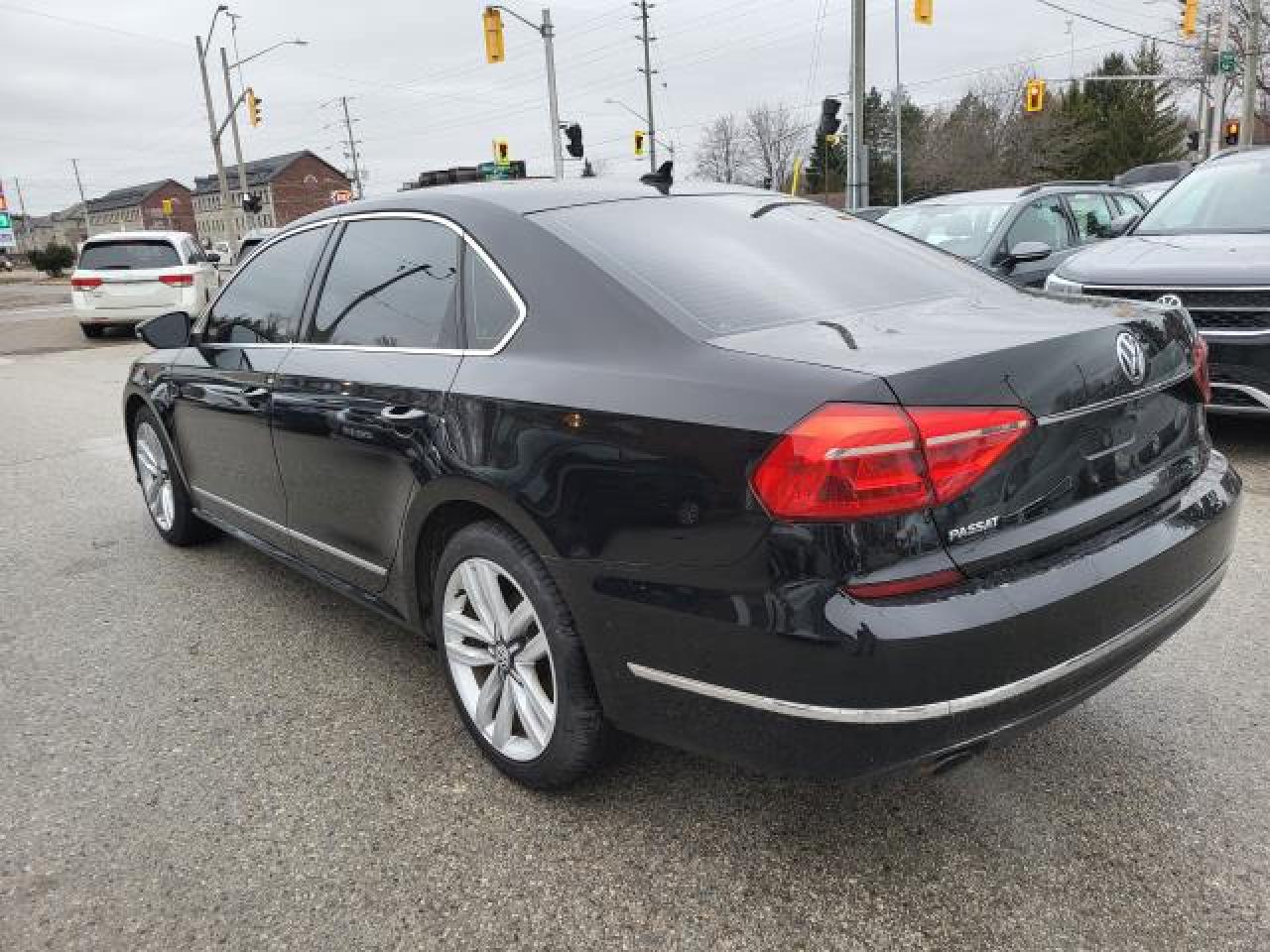 2016 Volkswagen Passat HIGHLINE Photo4