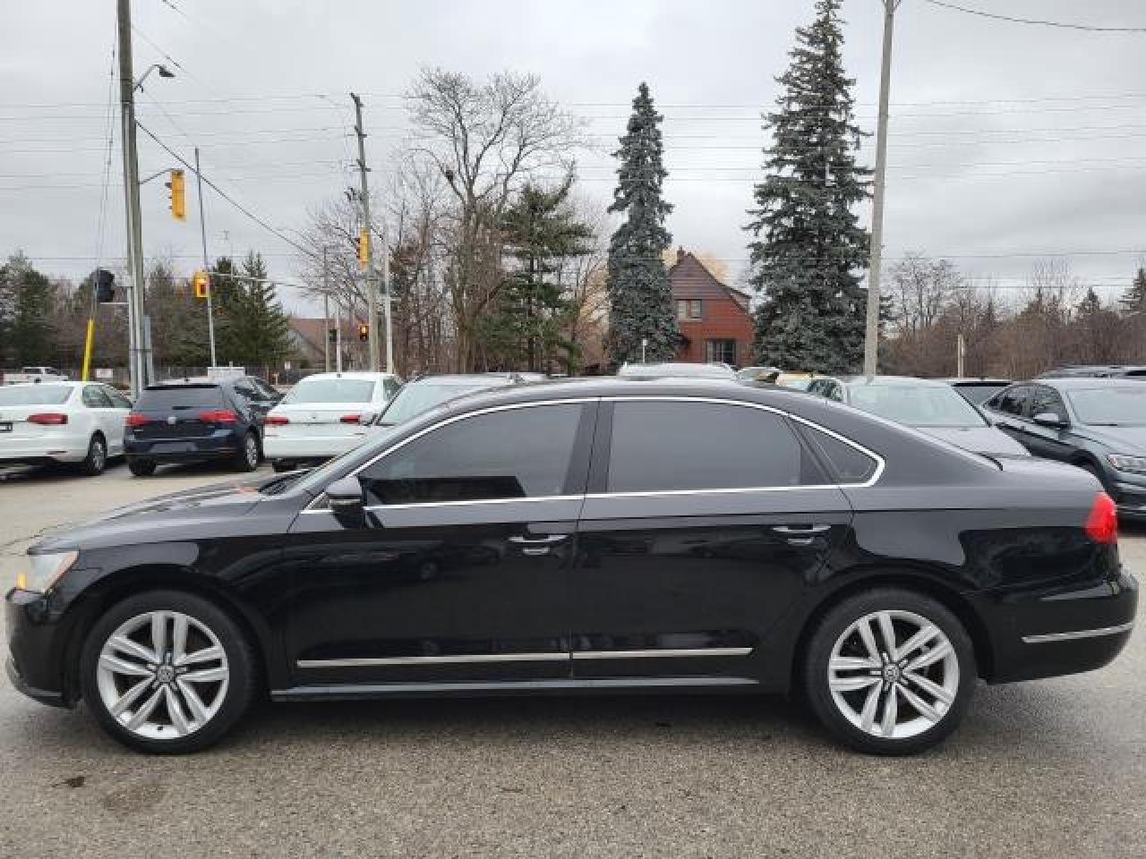 2016 Volkswagen Passat HIGHLINE Photo