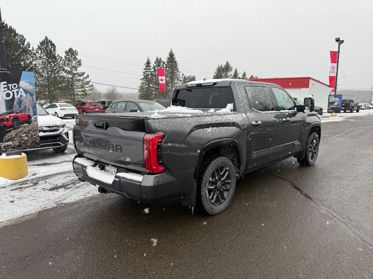 2025 Toyota Tundra Platinum Hybrid Photo3