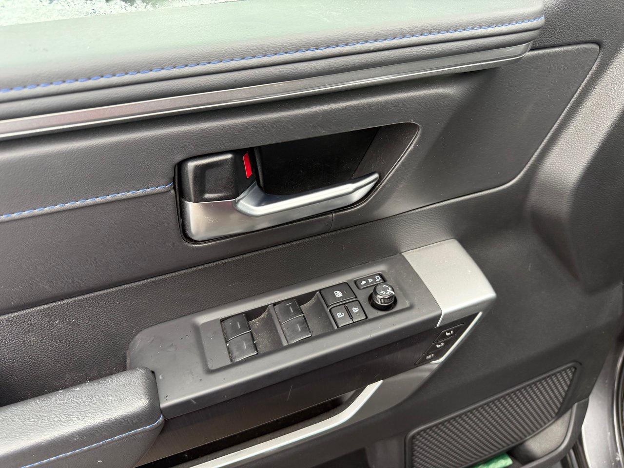 2025 Toyota Tundra Platinum Hybrid Photo