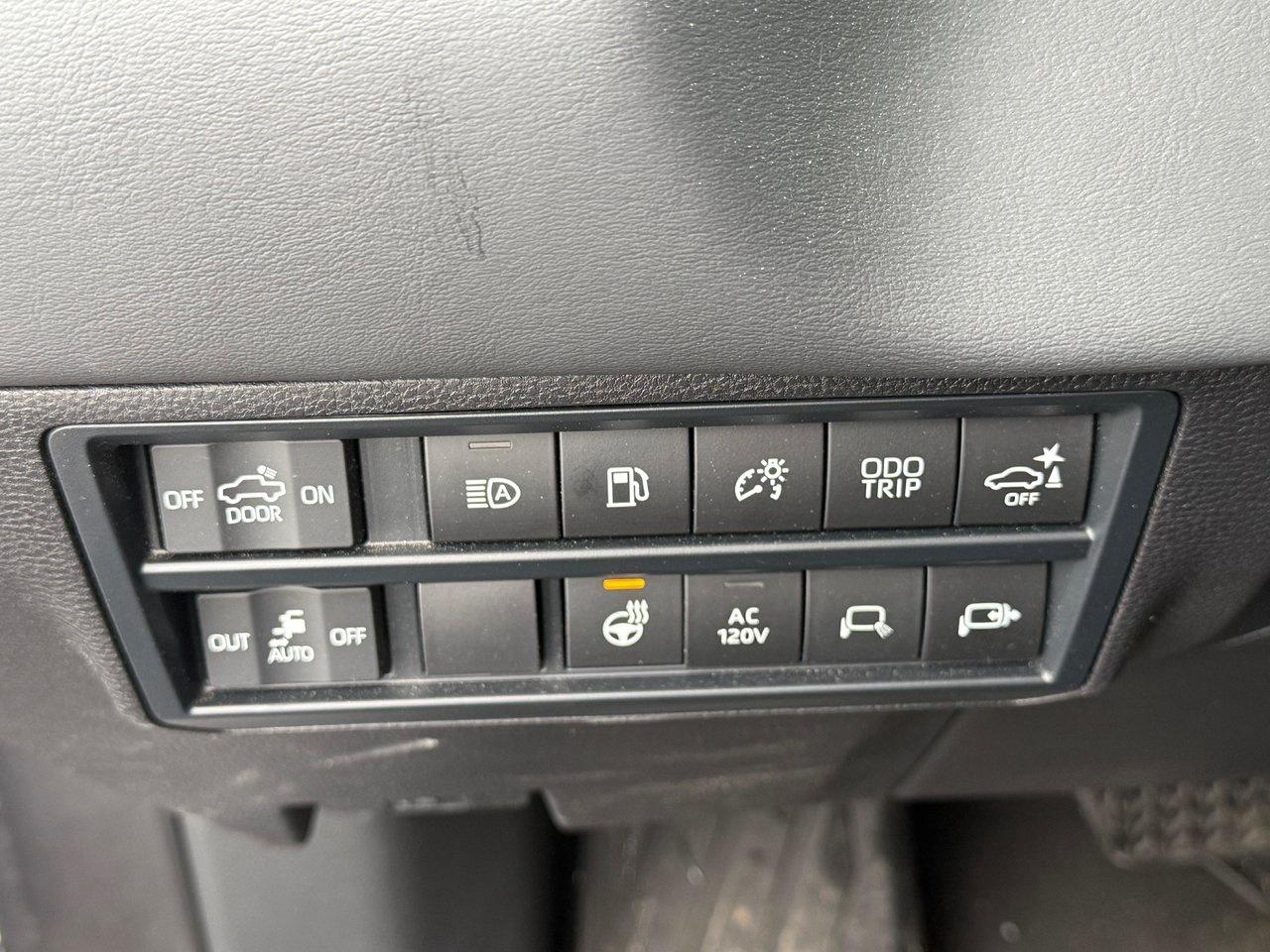 2025 Toyota Tundra Platinum Hybrid Photo