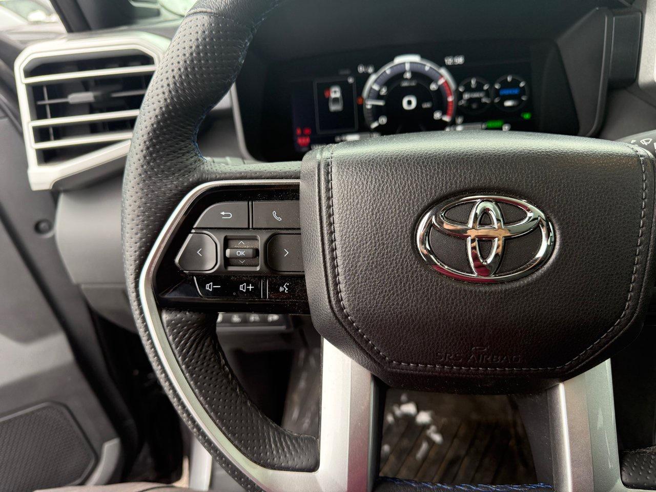 2025 Toyota Tundra Platinum Hybrid Photo