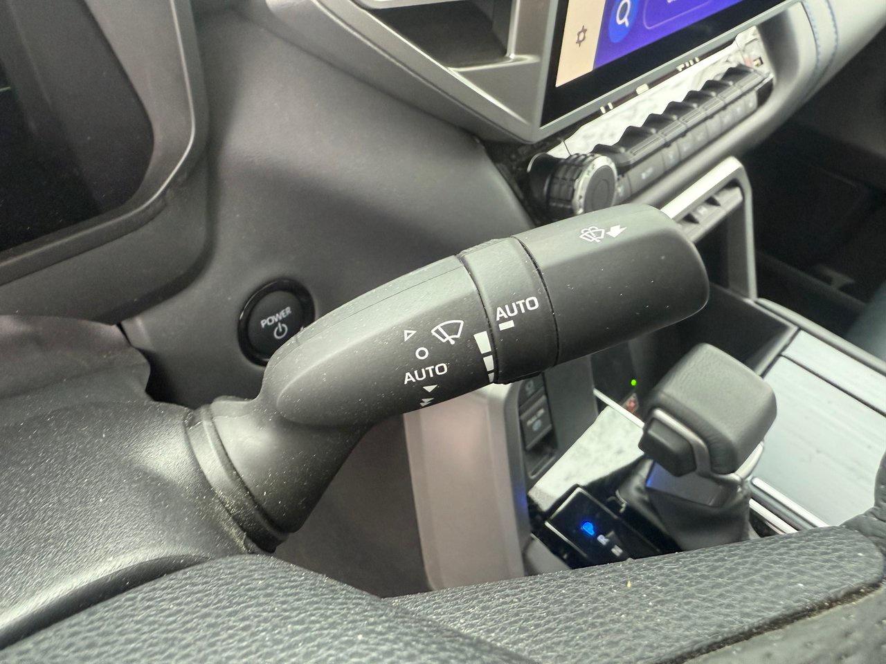 2025 Toyota Tundra Platinum Hybrid Photo