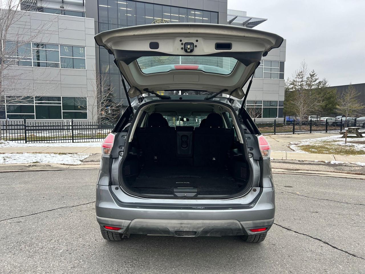 2015 Nissan Rogue S - Photo #9