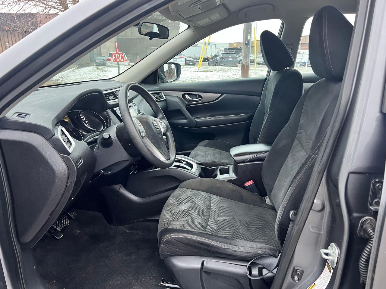 2015 Nissan Rogue S - Photo #11