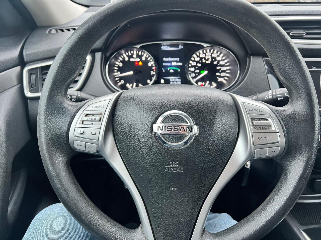 2015 Nissan Rogue S - Photo #20