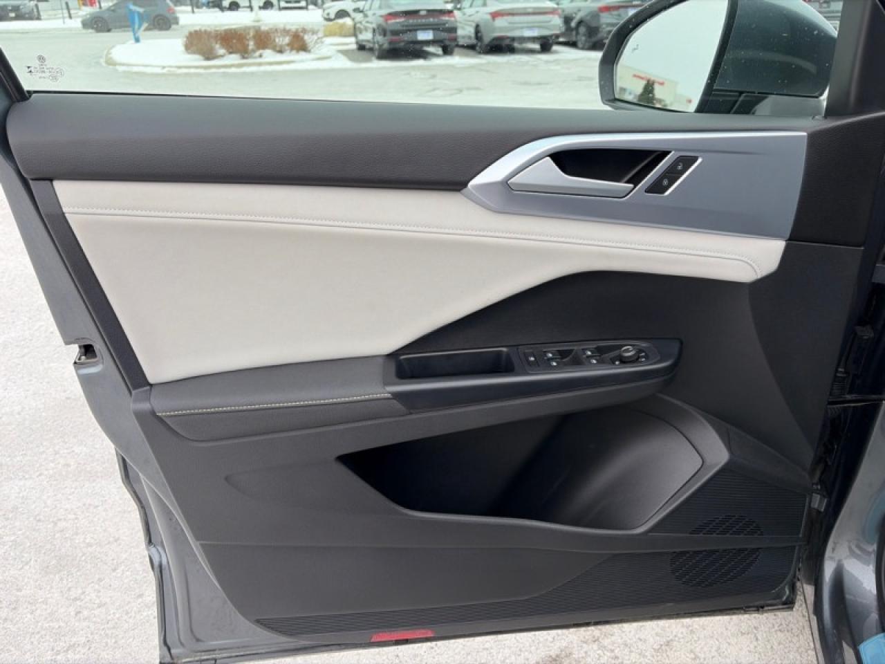 2025 Volkswagen Taos Comfortline  - Sunroof Photo