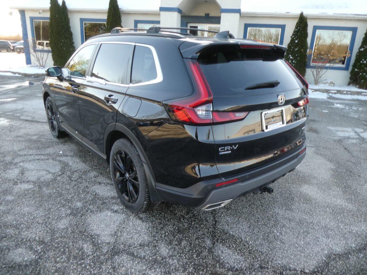 2024 Honda CR-V SPORT TOURING Touring Photo2