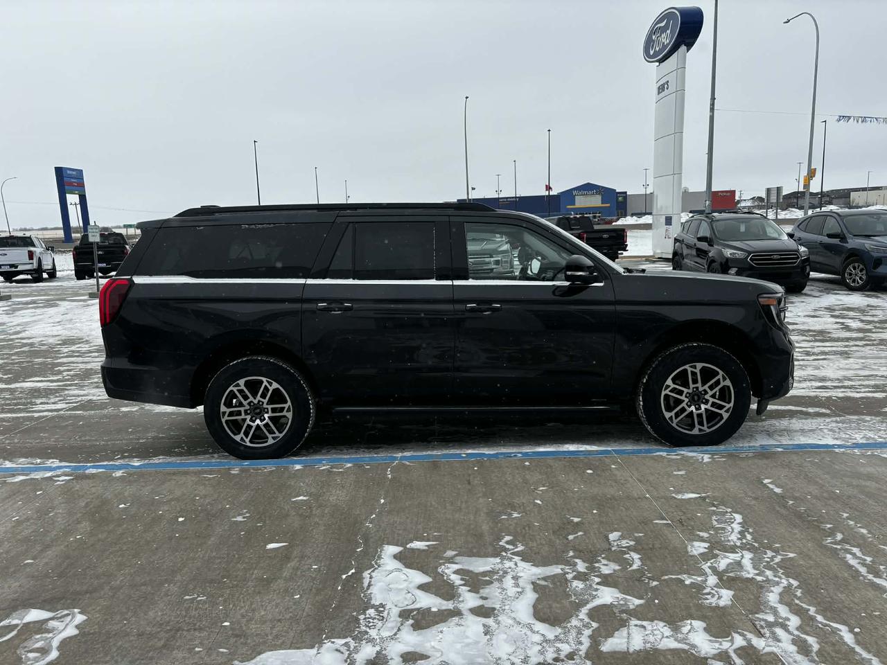 2026 Ford Expedition ACTIVE MAX 4X4 Photo2