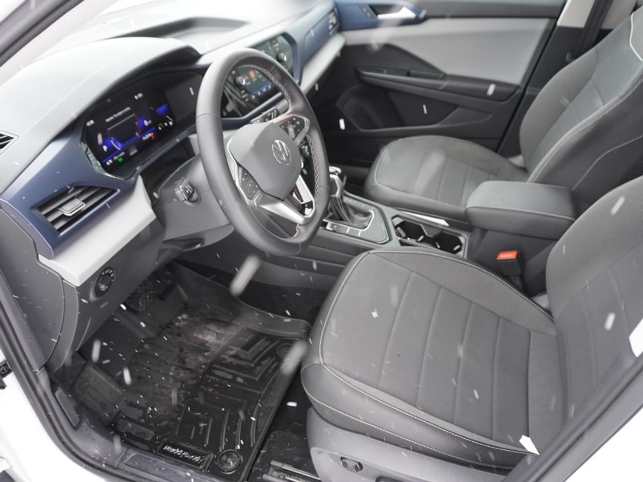 2023 Volkswagen Taos Comfortline  -  Heated Seats Photo