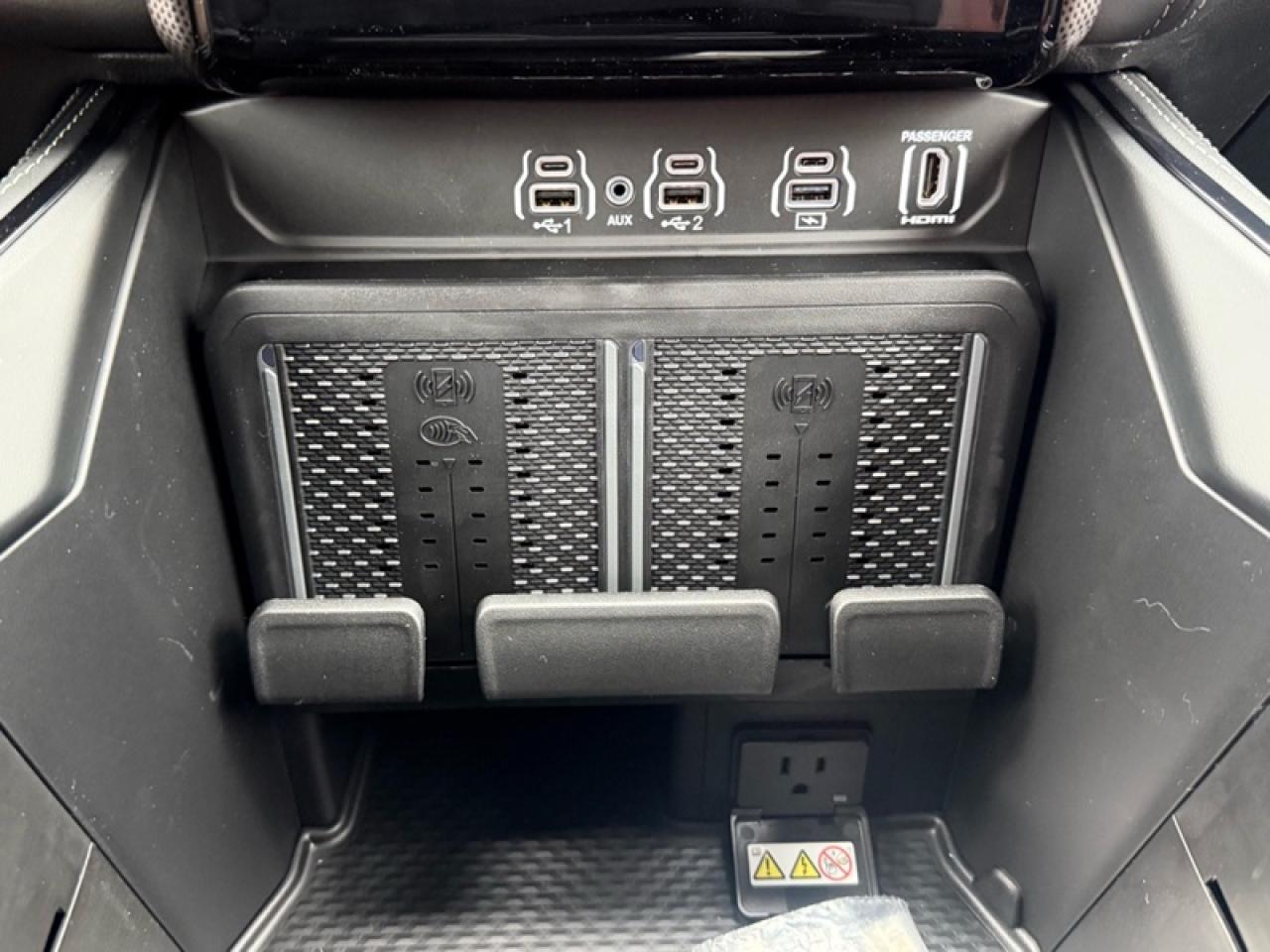 2026 RAM 1500 Limited  - Sunroof - Night Edition Photo