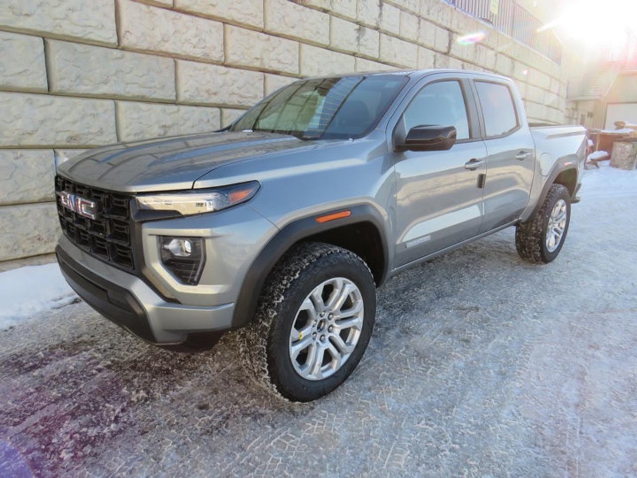 4WD Crew Cab Elevation, 8-Speed Automatic, Turbocharged Gas I4 2.7L/